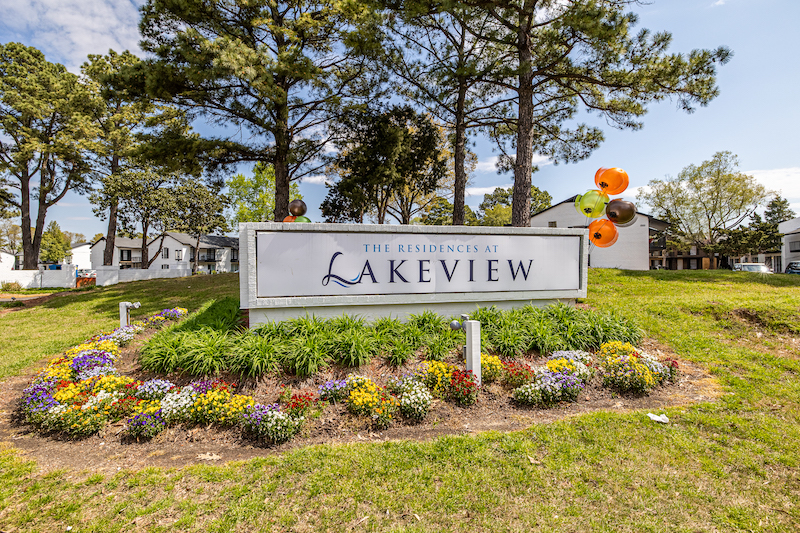 Residences at Lakeview sign